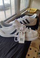 Продам кроссовки мужские, белые Adidas размер 46 р-р... Оголошення Bazarok.ua