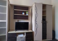 Продам срочно стенка,диван, кухонный стол+4 стула,шкаф тканевой,серый полки... оголошення Bazarok.ua