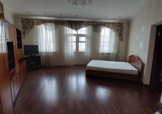 Квартира 2-кімн. оренда Киев, Шевченковский &ndash; 70 м&sup2;... Оголошення Bazarok.ua